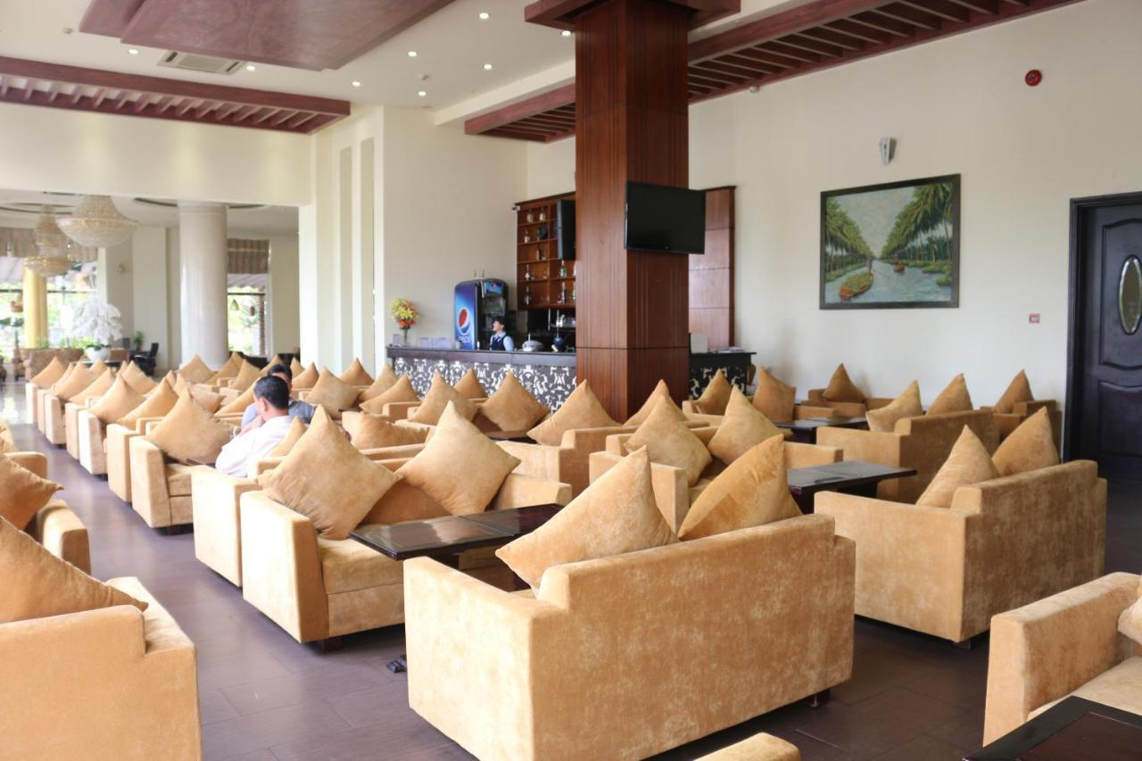 Viet Uc Hotel Ben Tre Buitenkant foto