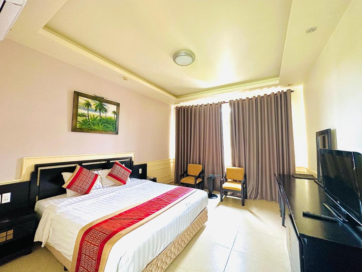 Viet Uc Hotel Ben Tre Buitenkant foto