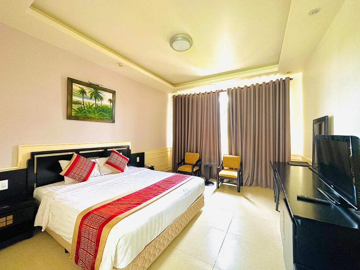 Viet Uc Hotel Ben Tre Buitenkant foto
