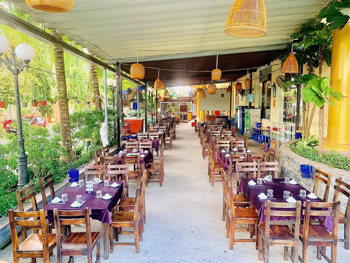 Viet Uc Hotel Ben Tre Buitenkant foto